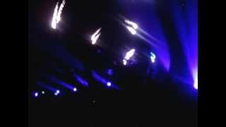 Sub Focus - falling down - live 2012
