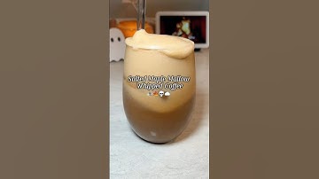 Adding Maple Syrup to coffee is top tier 👌🏼#coffee #fallvibe #recipe #cozyseason  #icedcoffee