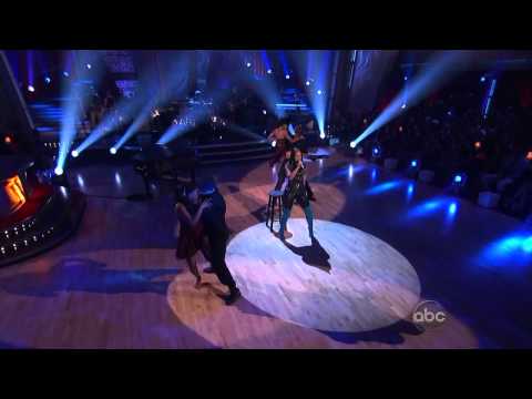 Alicia Keys - Try Sleeping With a Broke Heart (Dancing With the Stars) 11-17-09.