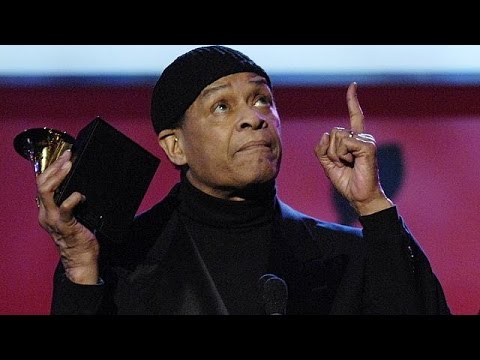 وفاة مغني الجاز الامريكي أل جارو عن عمر يناهز ال76