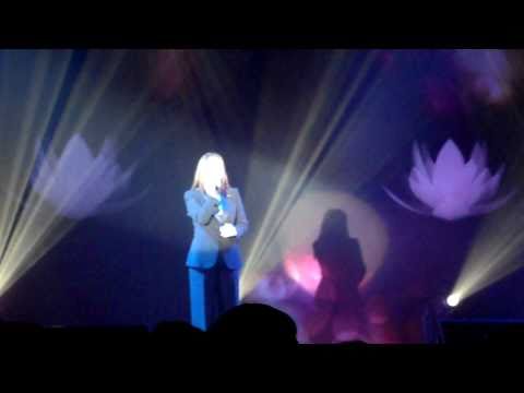 Lea Salonga performs the song IMAGINE by John Lenn...