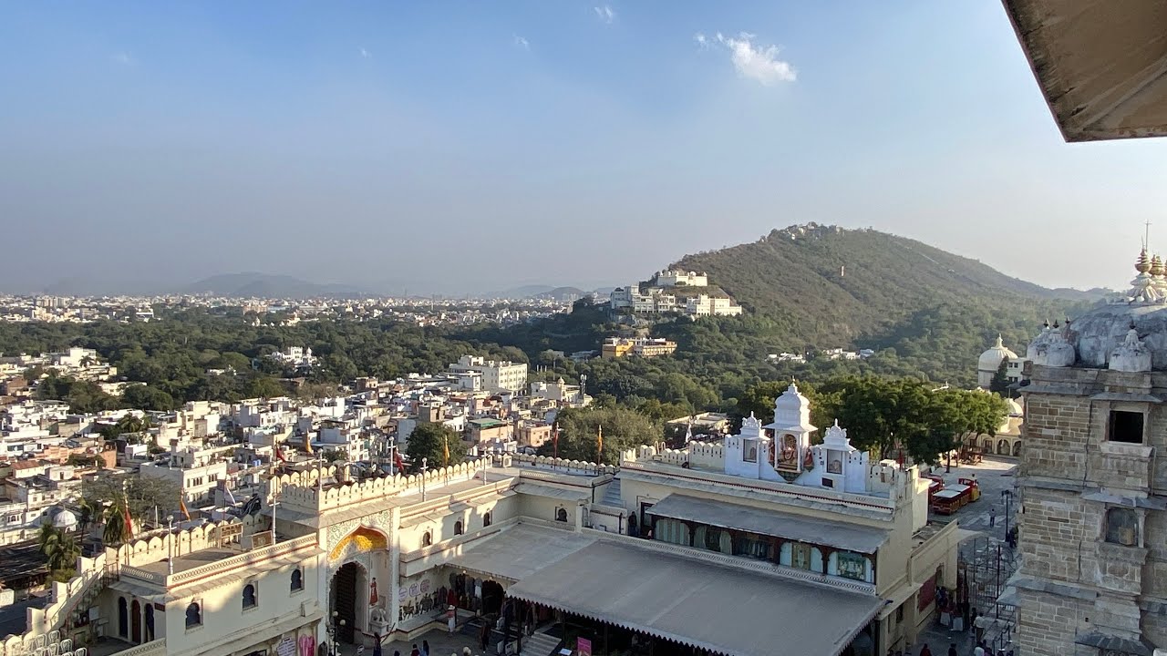Rajasthan Road Trip - 🤩 Lake City of Udaipur⛲️, mystical🏰 n magical🤩vibes#india #udaipur 