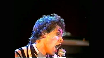 The Boomtown Rats : She's So Modern (live 1977)