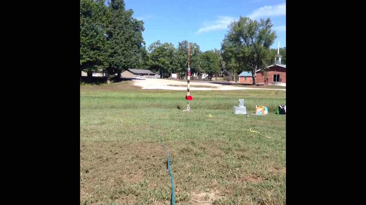 High Pressure Water Rocket Explodes - YouTube