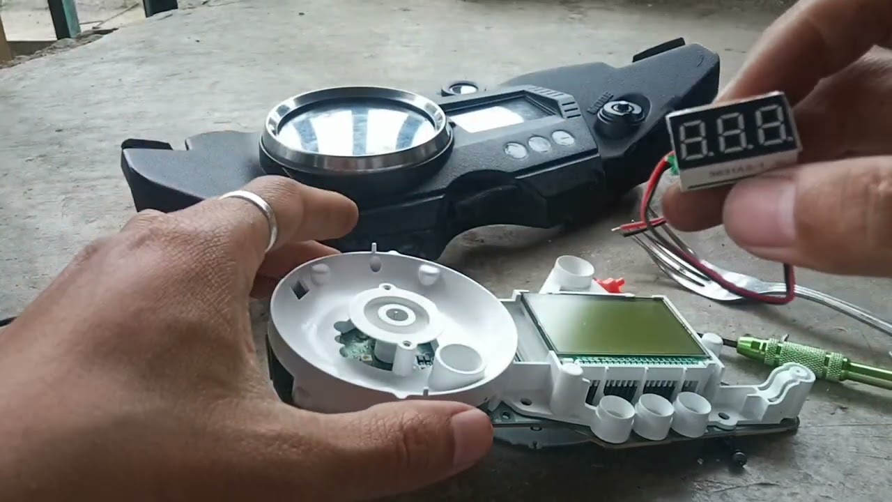 Cara pasang voltmeter di papan rpm satria fu