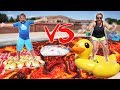 THE POOL IS LAVA CHALLENGE! MOM VS BRO