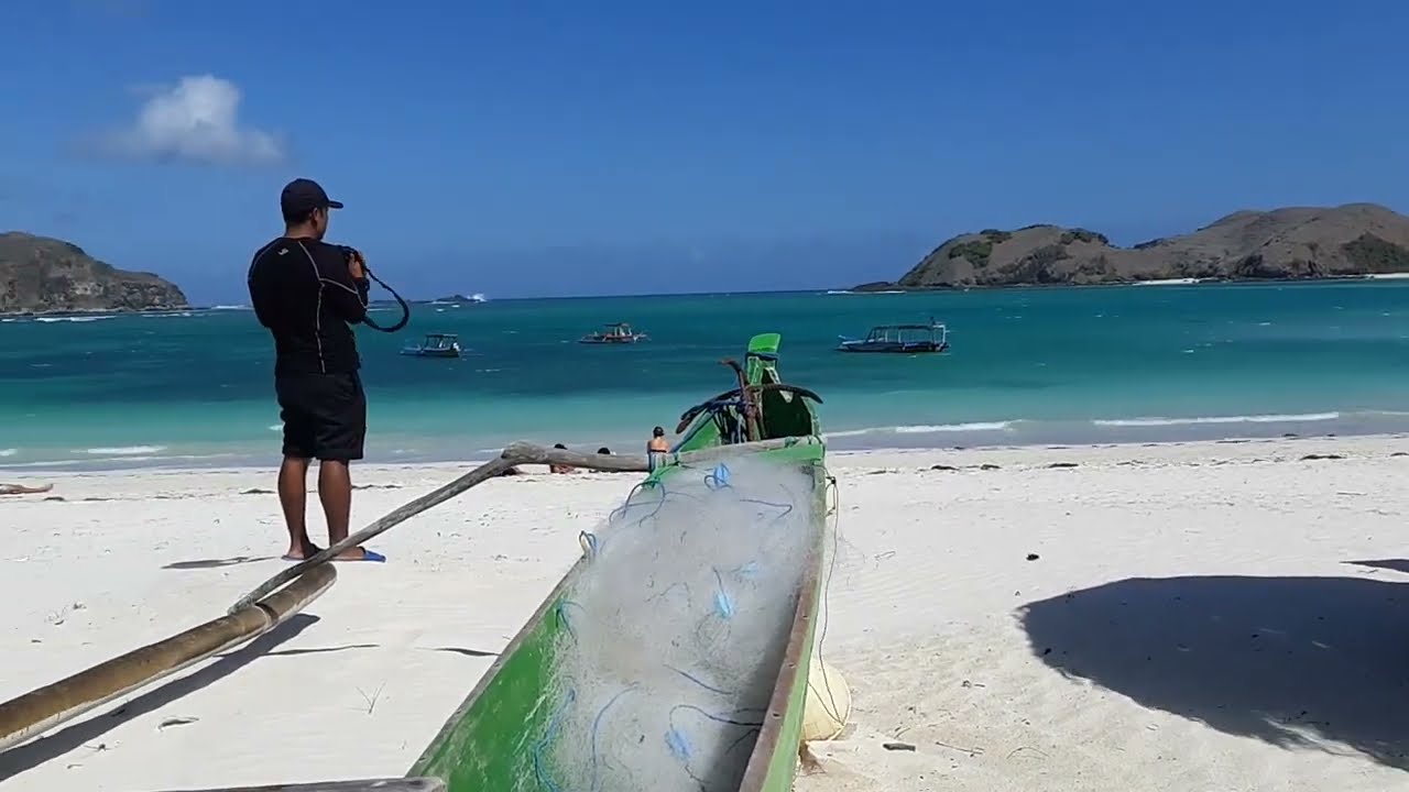 the best kitesurfing  in indonesia - lombok to kaliantan