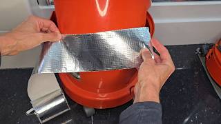 How to fix a leaking water container with waterproof tape