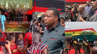 SO SAD!!💔 Chairman Wontumi weeps watching John Kumah de@d body laid to rest and buried