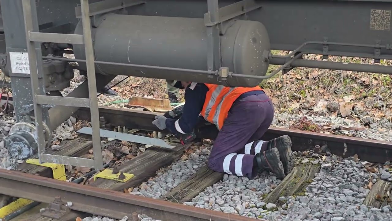 Iskliznica uklonjena počinje operacija podizanja vagona