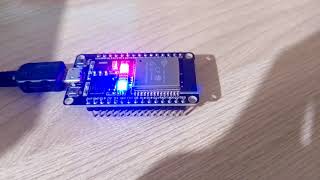 картинка: MicroPython установка среды разработки IDE Iguana, ESP-WROOM-32 мигаем светодиодом.
