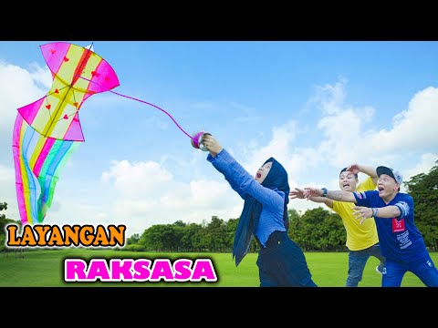 Dinda Terseret Layangan