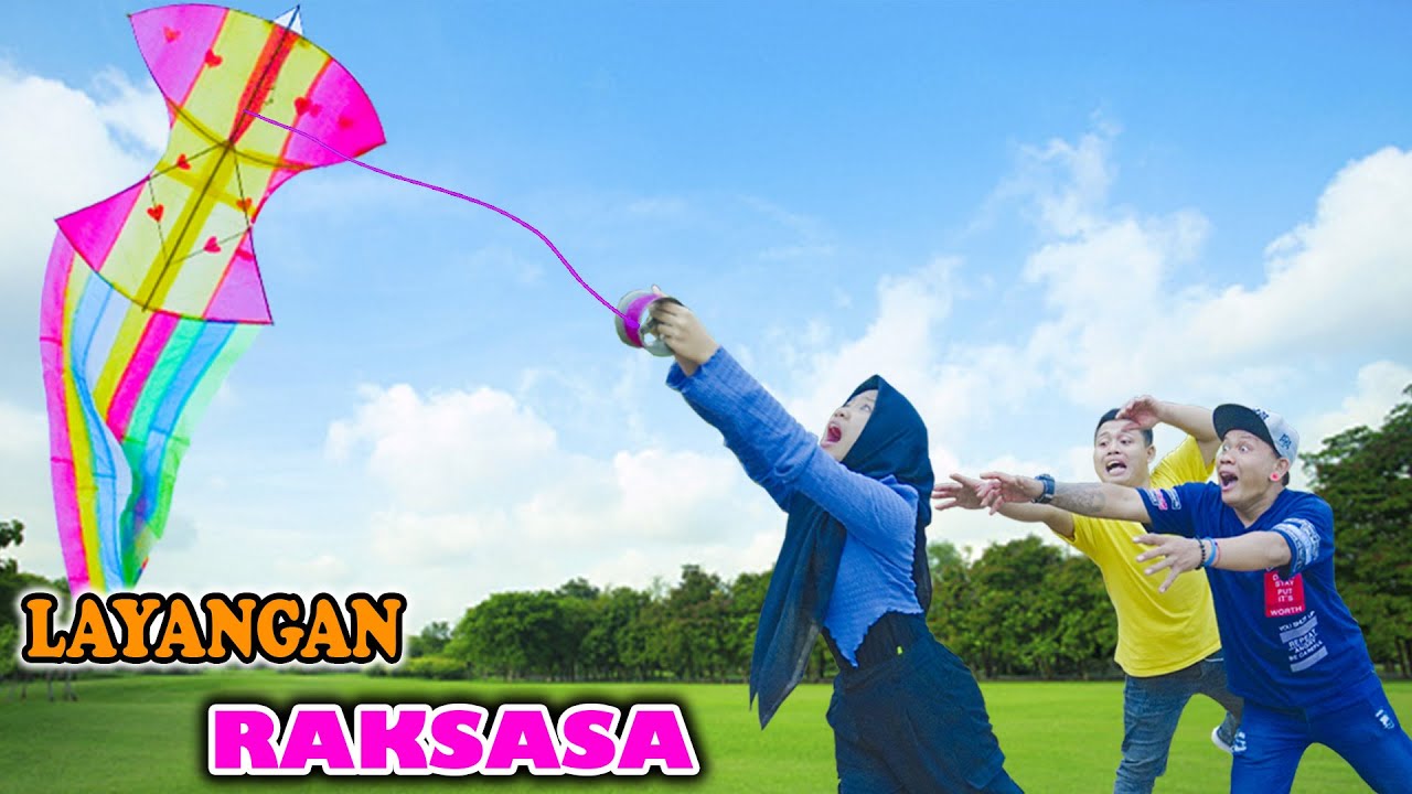 Dinda Terseret Layangan Raksasa