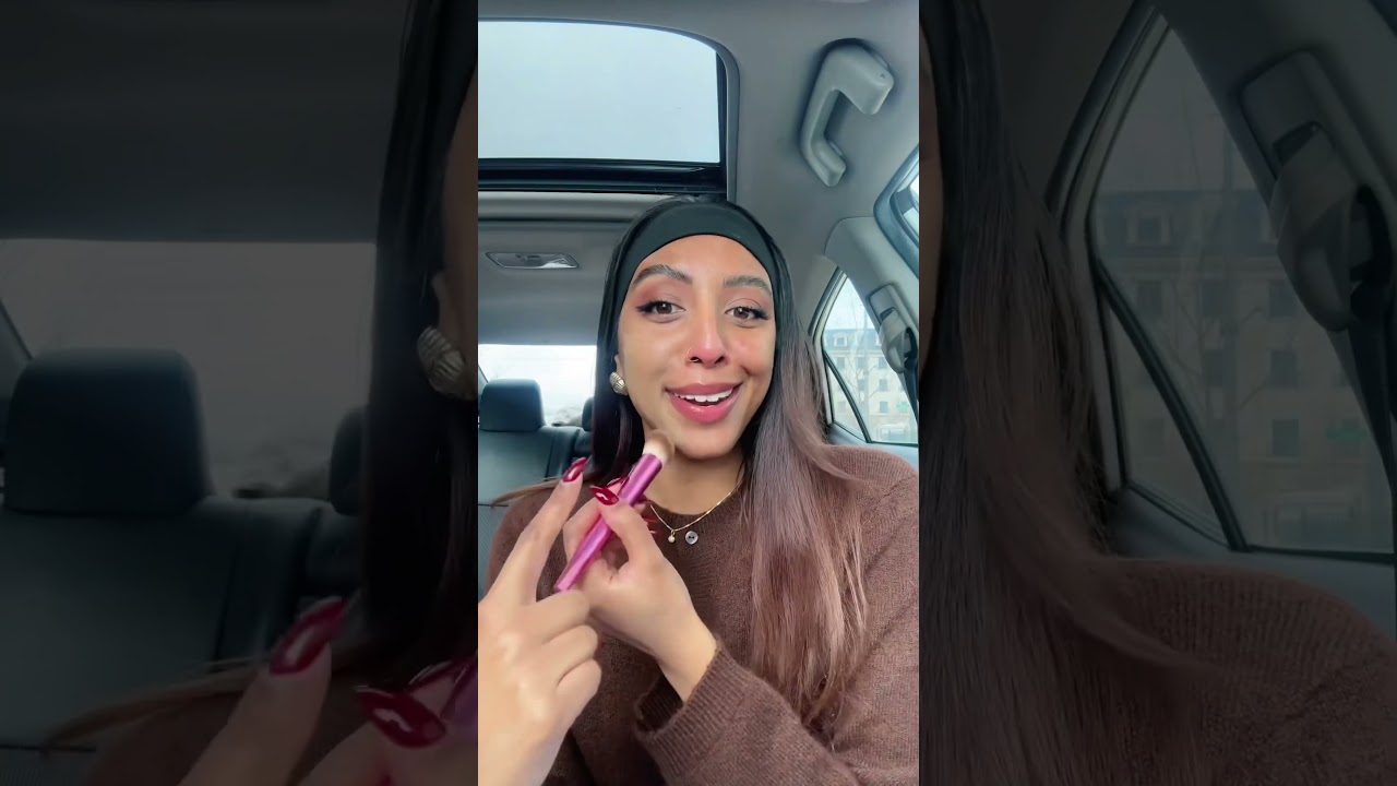 ВИРУСНЫЙ обзор тональной основы Sheglam Stick 