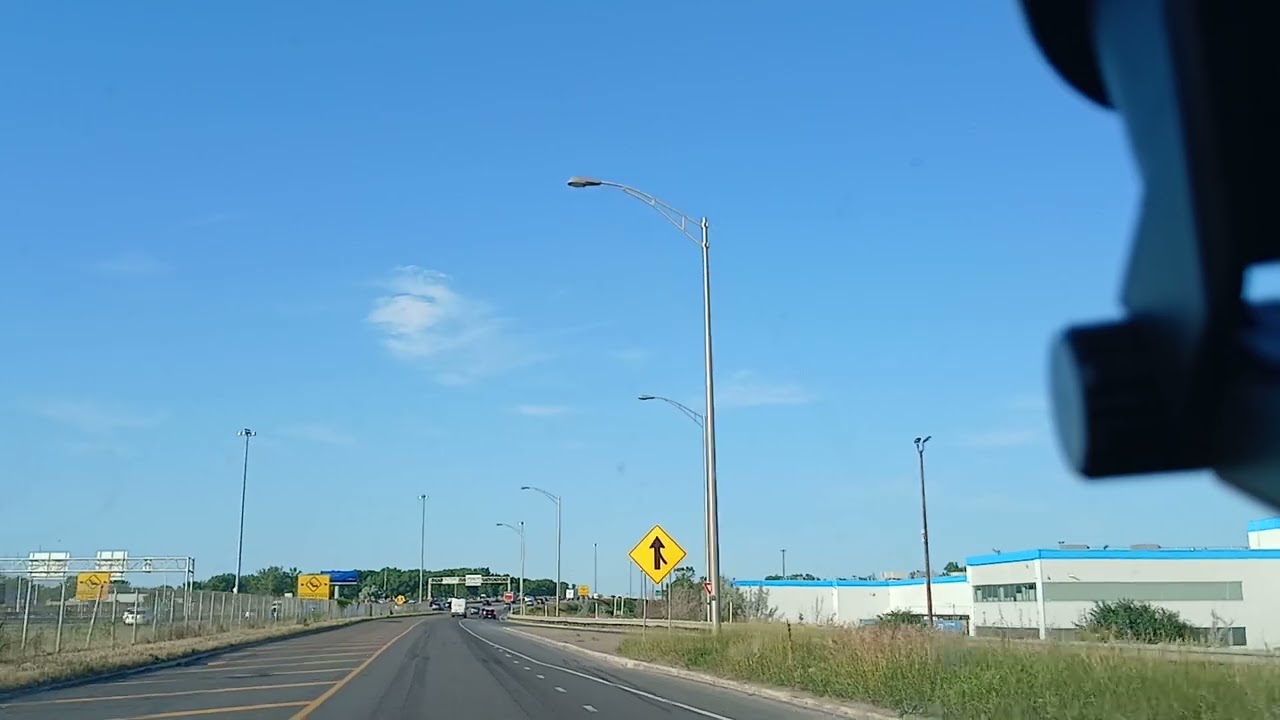 Visit Laval , autoroutes 440 , carrefour Laval