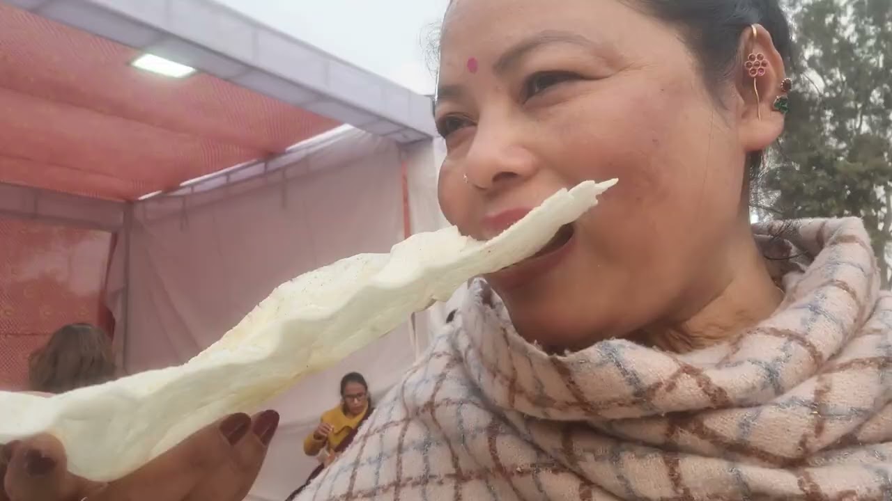 काफी समय बाद आज गई अपनी छोटी बहन के यहां फिर उसके बाद महेन्द्र ग्राउंड मे गोरखाली मेला का आनंद उठाया