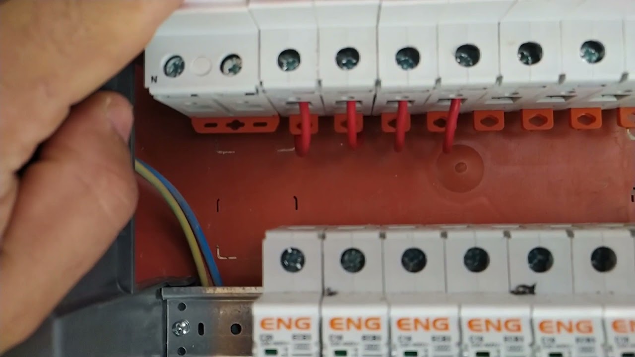 طريقة تركيب طابلون الكهرباء خطوة بخطوة