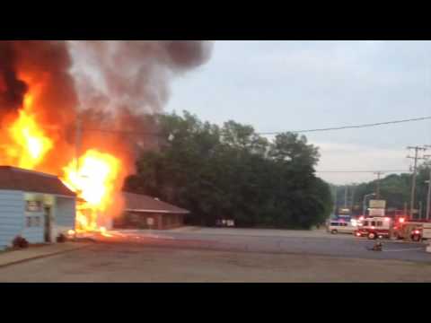 Fireworks store blaze