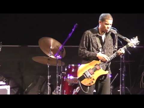 Stanley Jordan' s Trio "Somewhere over the rainbow" live in Sant 'Anna Arresi Jazz 2009