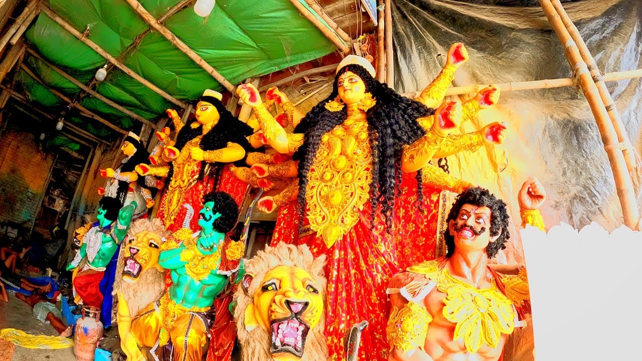 Visiting Kumartuli before Durga Puja | durga pratima 2025 | Kumartuli Durga idol making | Durga Puja