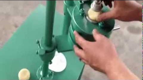 Manual Round Soap Pleat Wrapping Machine Email: kcxmachinery@hotmail.com