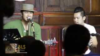 Video thumbnail of "ตัดใจ - ชาติ The Voice @Thesis | Live"