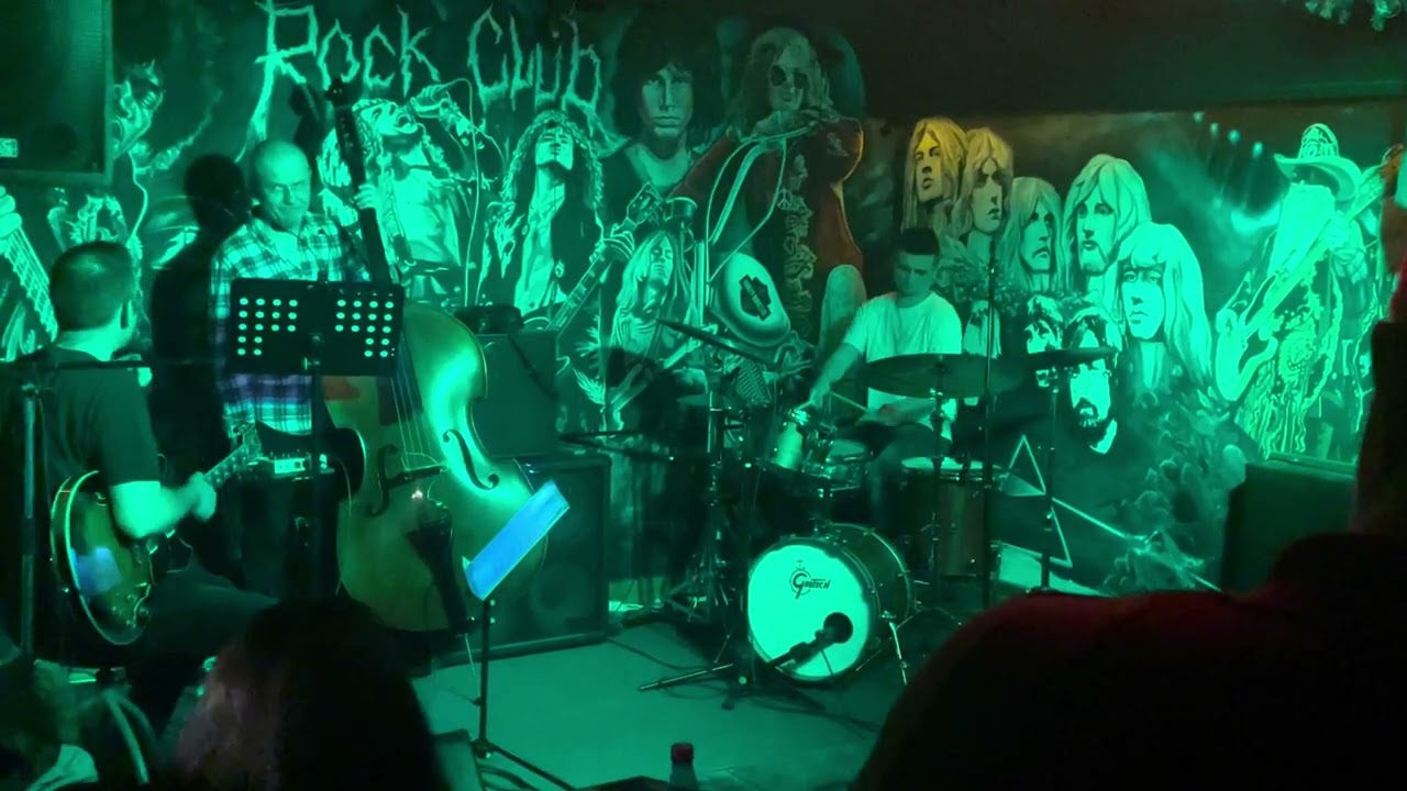 Solo Drums-Caravan(Vanja,Robi,Miki)Live at Zeppelin