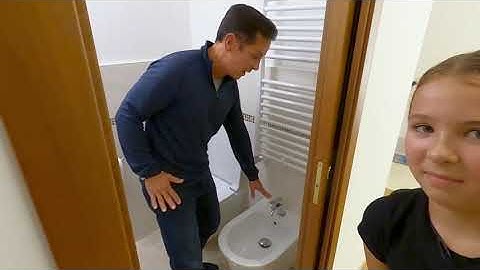 LEARN HOW TO USE A BIDET TOILET FOR BEGINNERS 💩