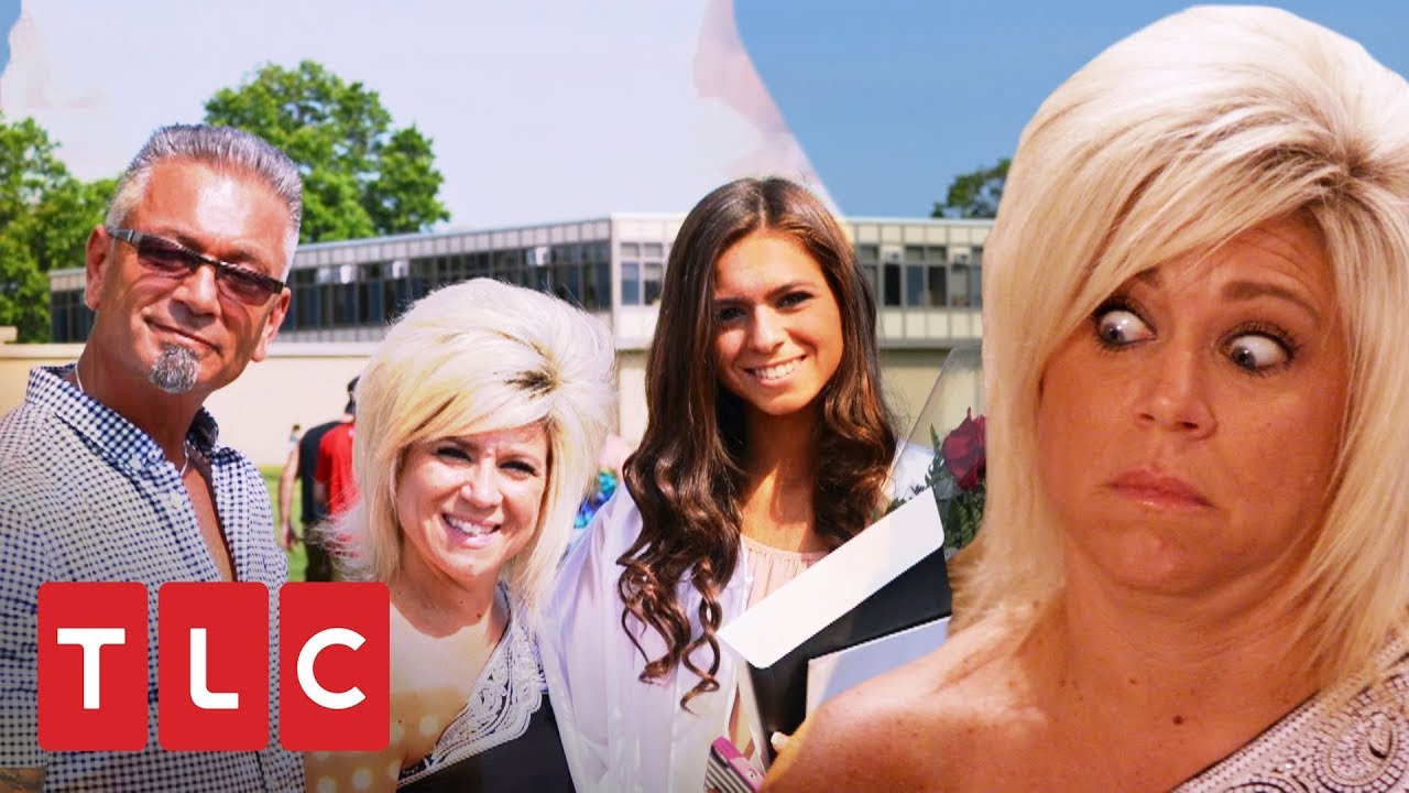 La graduación de Victoria y celebración incómoda | La médium | TLC Latinoamérica