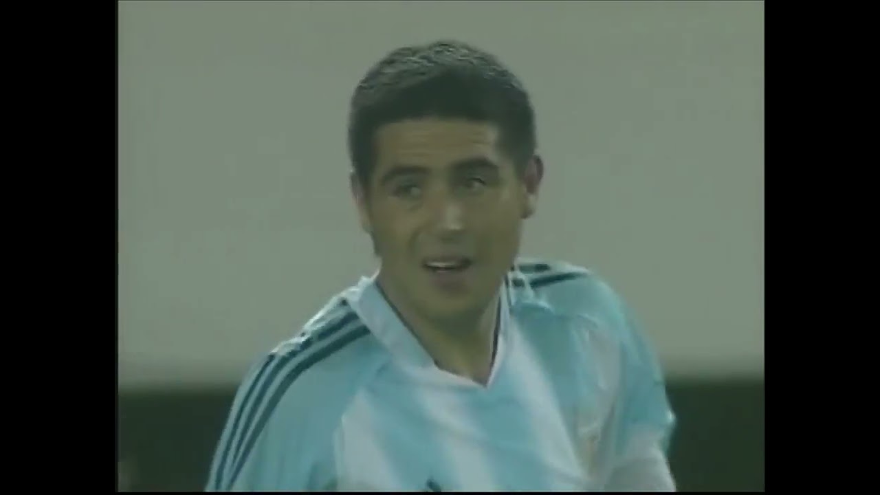 2005 La Argentina de Pekerman le gana 3 a 1 a Brasil en el Monumental