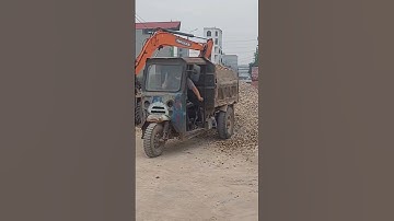 Máy quốc doosan múc sỏi lên công nông #shsorts