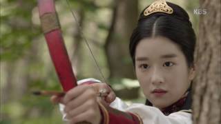 화랑 - 서예지의 망설임 없는 화살에 겨눠진 고아라 ‘일촉즉발’!. 20170123