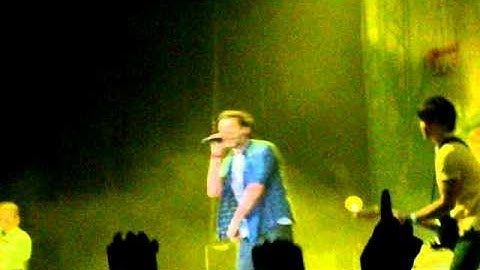 Example - Wont Go Quietly - In Demand Live.MPG