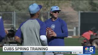 Cubs and White Sox hold first full-squad workouts during spring training