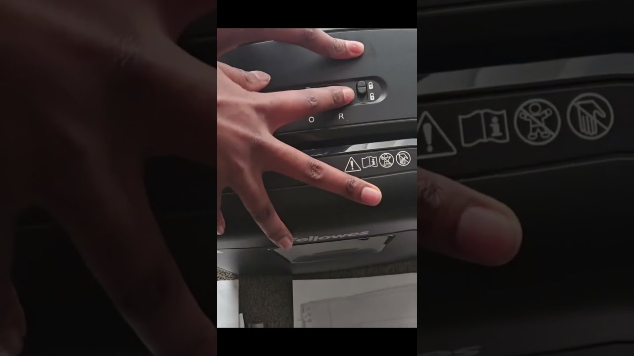 Unboxing and demo of Fellowes Powershredder 6m 6 sheet