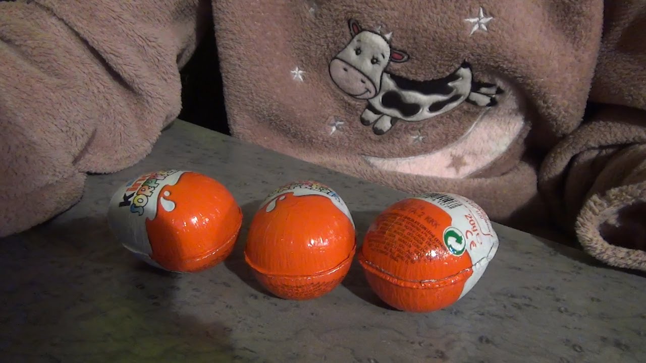 ASMR en español: Unpackaging Kinder Surprise. Desempaquetando Kinder Sorpresa.