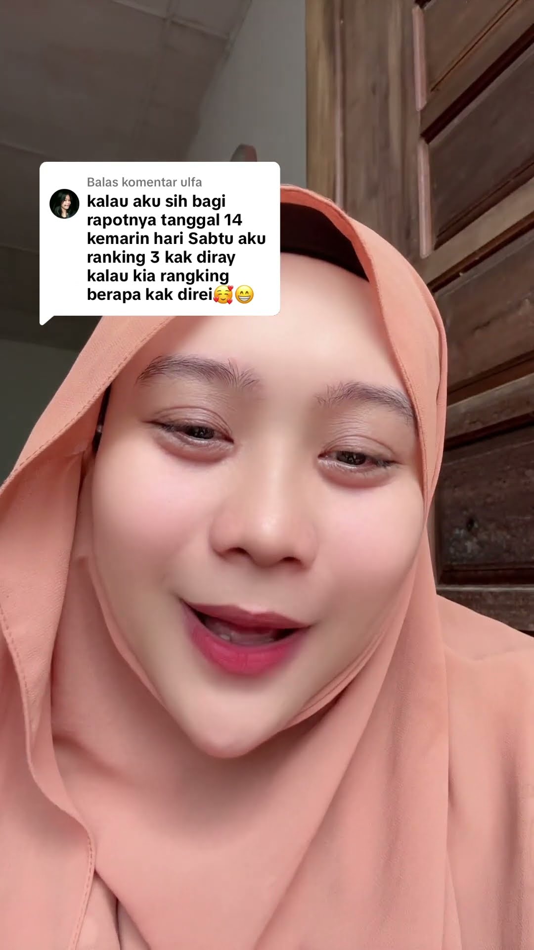 EKHEM? SELAMAT YA RANKING TIGA?