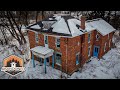 Very dangerous abandoned Italianate style 1800's farmhouse. Explore #71