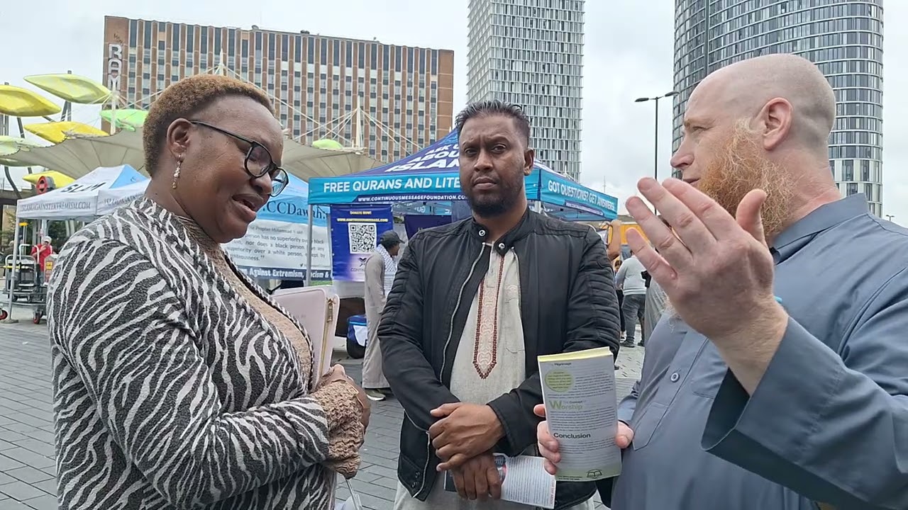 Christian Academic Cannot Answer, Need To Catch The Train | Yusuf | Stratford Speakers Corner