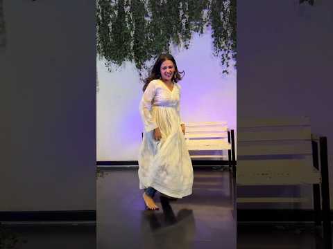 Gulki Joshi Dance Tera Hone Laga Hoon 