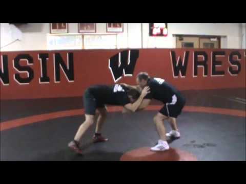 Barry Davis Wrestling takedowns: single-leg variations (2012)
