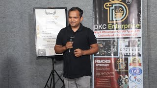 Divine Open Mic is the best platform in Ahmedabad for upcoming poets, singers, and storytellers.