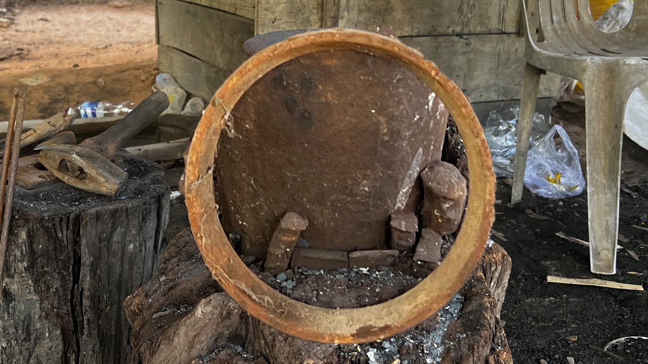 Sword Making - Forging A Powerful SWORD From The Broken BEARING