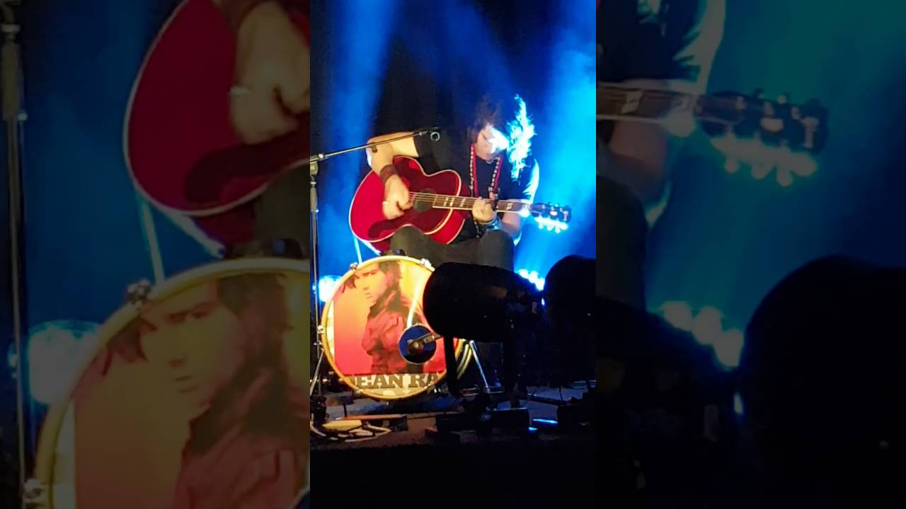 Dean Ray ~ Budapest ~ Burdekin Theatre 10/09/16