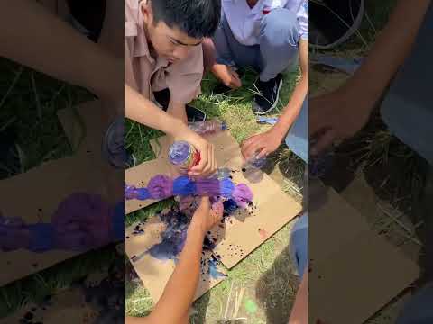 Video: Cara Sederhana Mengikat Dua Selendang Bersama: 9 Langkah (Dengan Gambar)