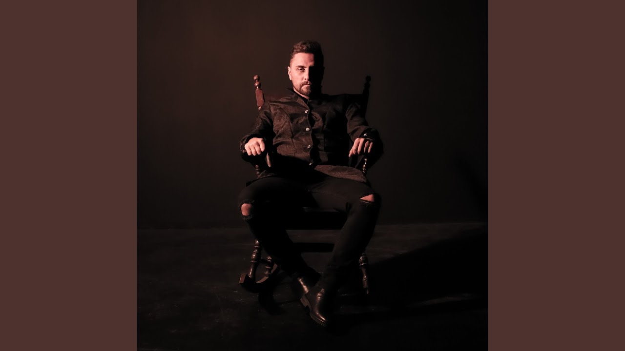 Смотреть «Gurur (feat. Murat Yağcıoğlu) (Remix)» на YouTube