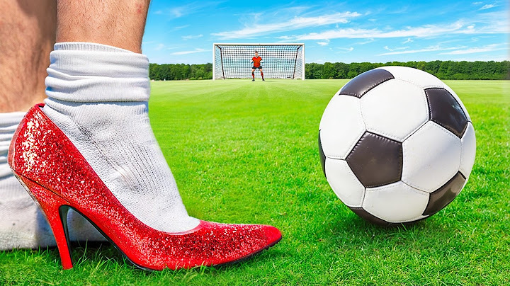 Scoring 1 IMPOSSIBLE Goal with EVERY SHOE