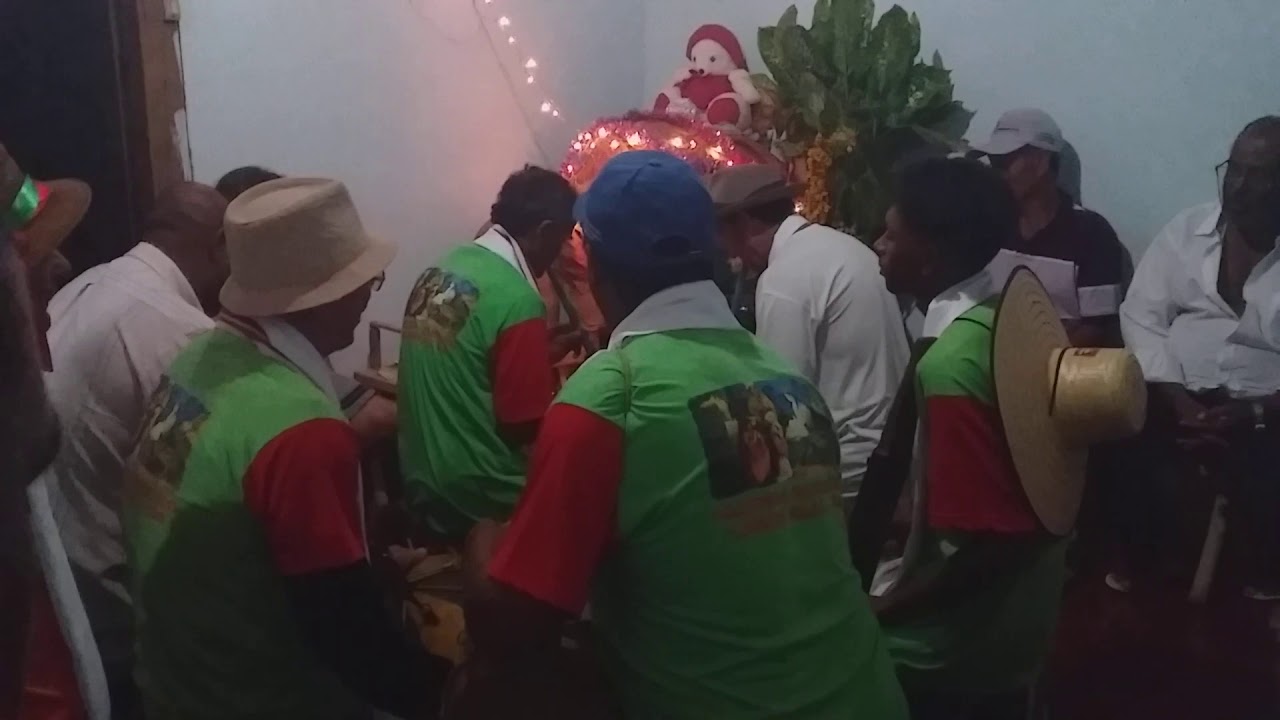 Folia de Reis Barbeiro- Lagoa Real/BA