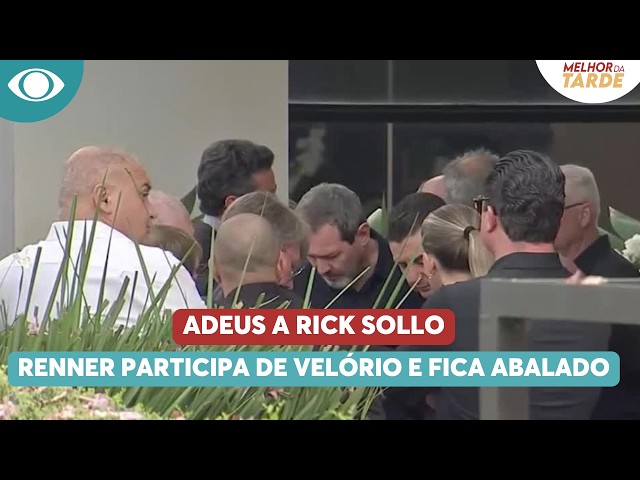 Renner chega visivelmente abalado ao velório do parceiro Rick | Melhor da Tarde