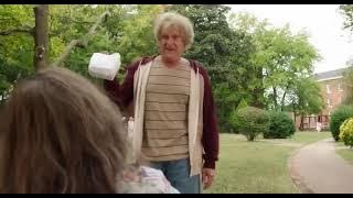 Dumb and Dumber To - Lloyd Pranks Harry